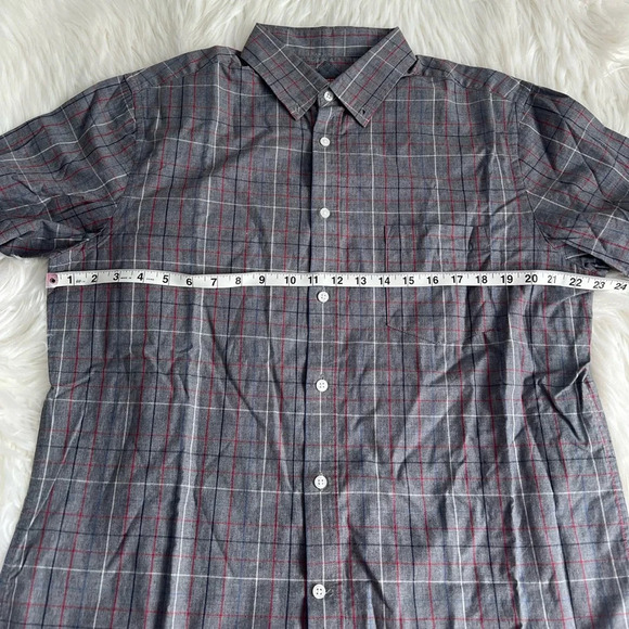 Merona Men’s Plain Button Up Size Large - Picture 3 of 7